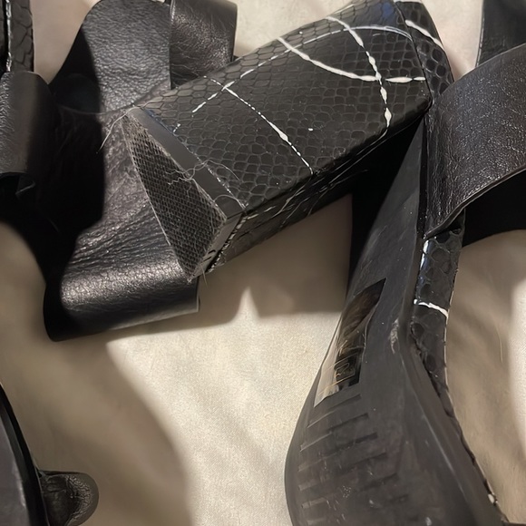 Solsana size 7 4”heels - Picture 5 of 5